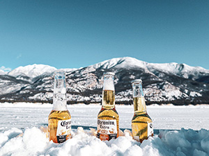 Après-ski winterspelen feest op je eigen locatie Après-ski winterspelen feest op je eigen locatie